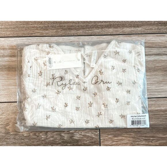 NWT! Rylee + Cru Rory Top In Olive Branch, Size 4-5Y - Picture 3 of 3